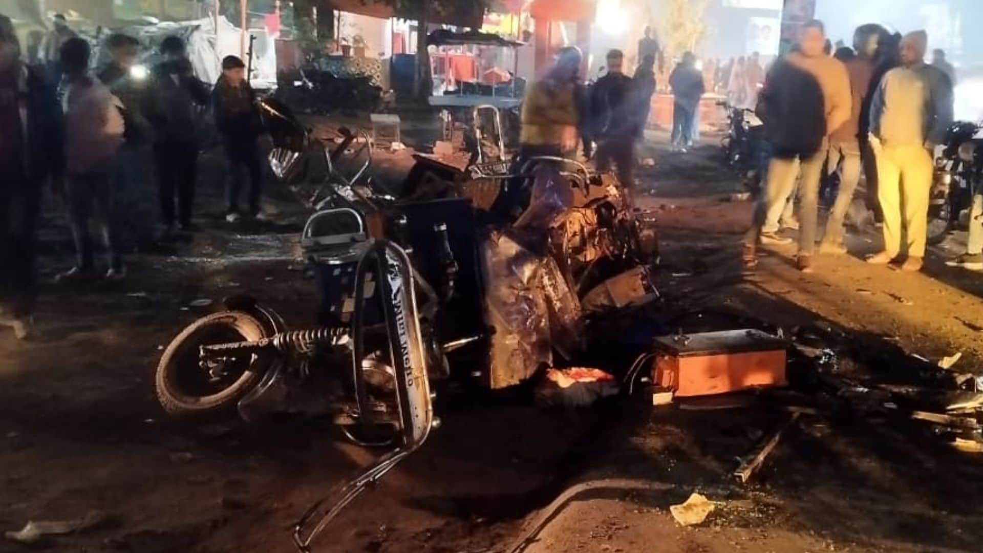 accident in chandauli Scorpio ran over five people collided with bicycle auto-rickshaw e-rickshaw and car