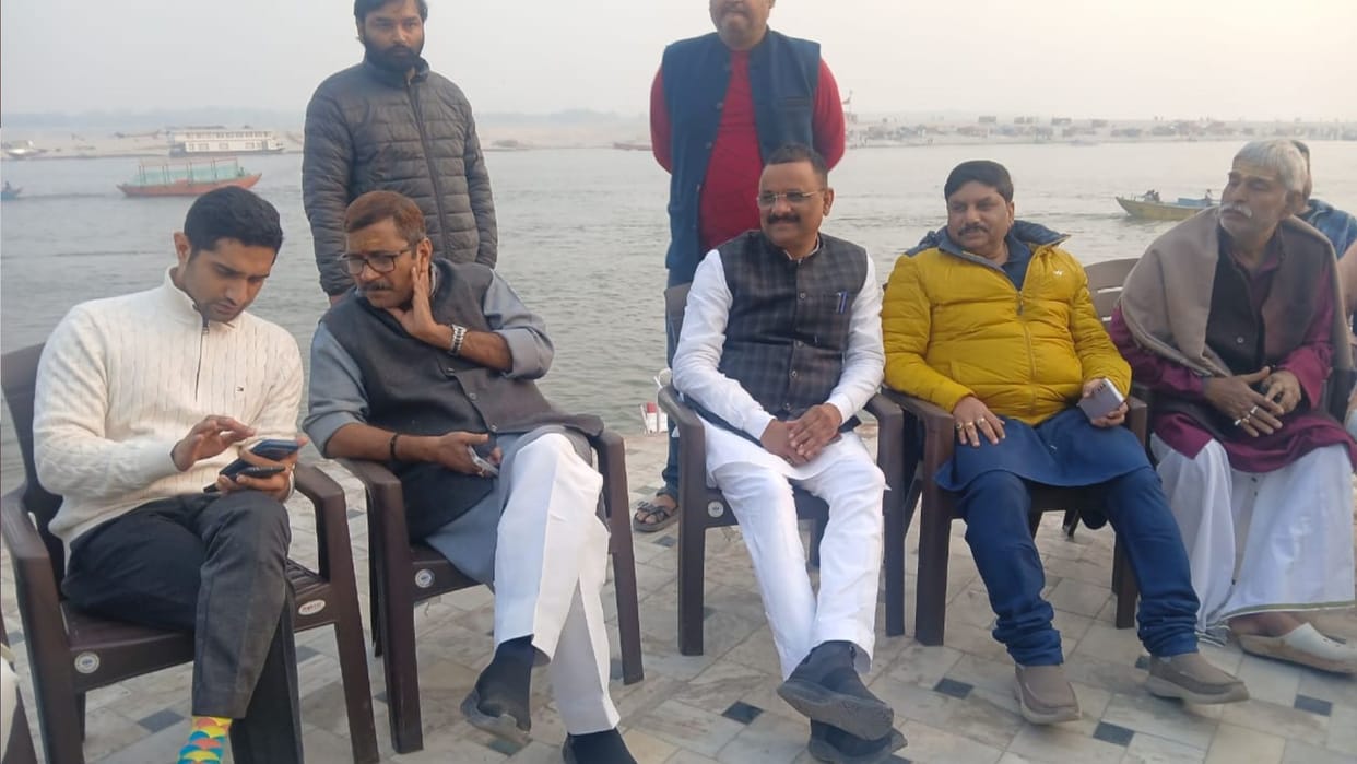 Manikarnika Ghat controversy Politics intensifies over broken of statues of Rani Ahilyabai Holkar in varanasi