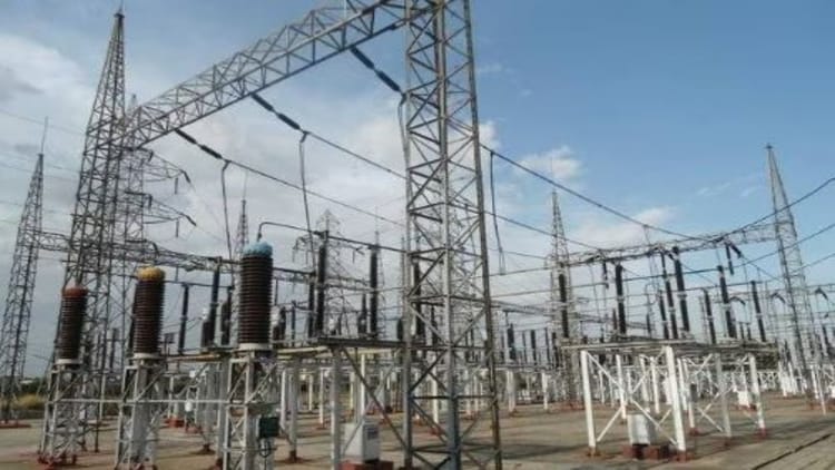 Ujjain News: बिजली कंपनी ने दिया जोर का झटका, नए उपभोक्ता को थमाया 12 साल पुराना 35 हजार का बकाया बिल