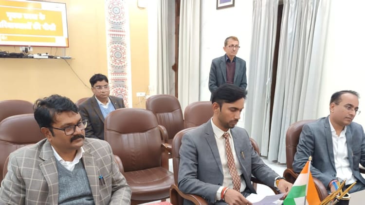 Bihar: संचिका समय पर पेश नहीं होने पर उपसचिव और दो अधिकारियों को कारण बताओ नोटिस, जानें