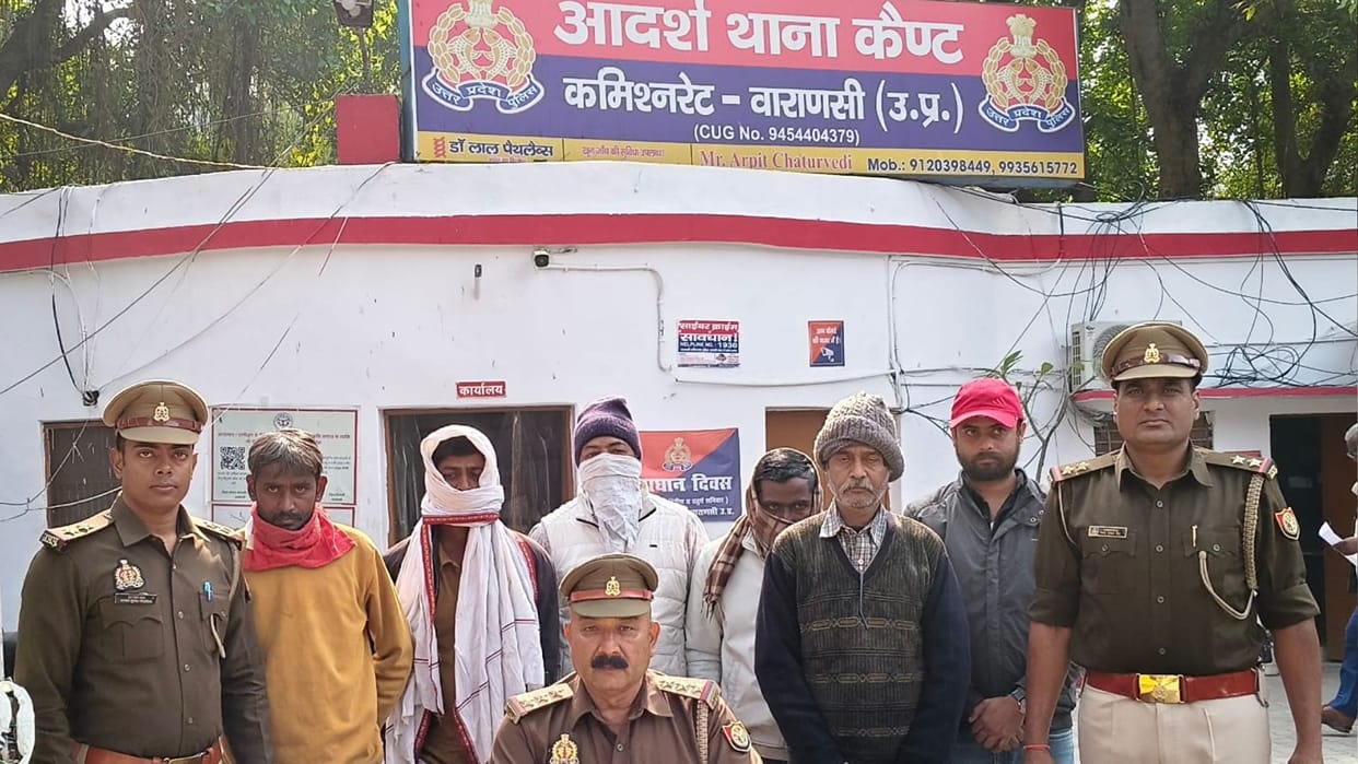varanasi police raided gambling den near temple on LT College campus