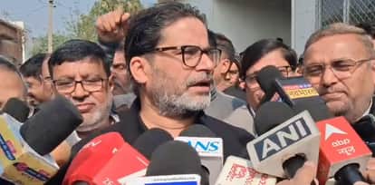 Bihar: Prashant Kishor met with the family members In the case of the student death at a Patna hostel