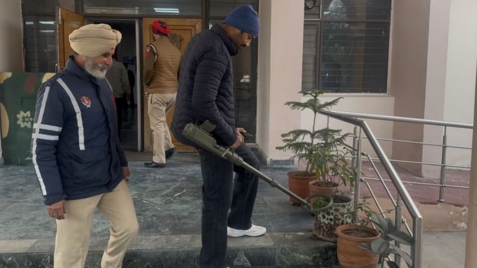 Threats to blow up DC offices in Punjab Panic in Muktsar police evacuate office
