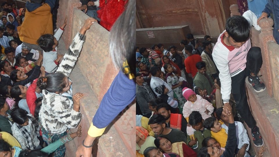 large crowd gathered at Taj Mahal in Agra for Shah Jahans Urs