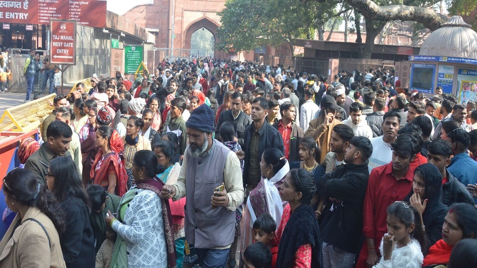 large crowd gathered at Taj Mahal in Agra for Shah Jahans Urs
