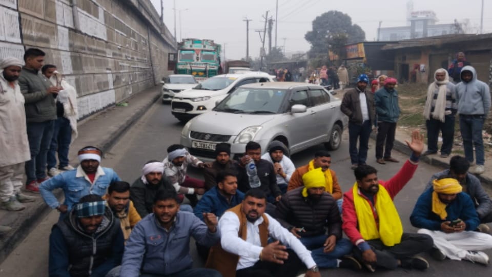 Sonu Kashyap Murder Case: Kashyap Ekta Kranti Mission Blocks Delhi–Meerut Highway