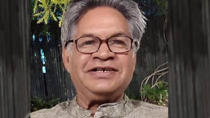 UP News: Renowned Hindi critic Virendra Yadav dies of cardiac arrest