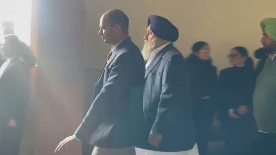 Sukhbir Badal appeared in Chandigarh court in defamation case