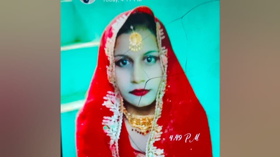 Man murder his friend and sister-in-law over illicit affair and left his sister critically injured In Fathepur