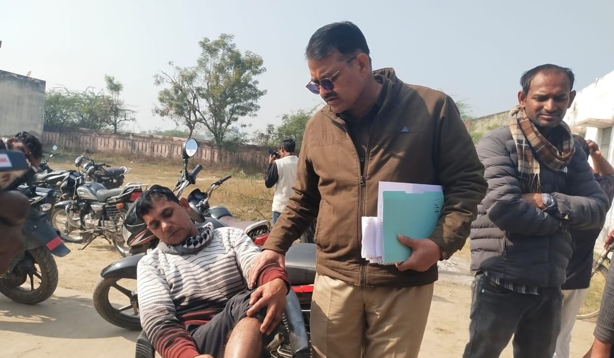 Auraiya Truck runs over couple on motorcycle woman dies on spot husband and brother in law seriously injured