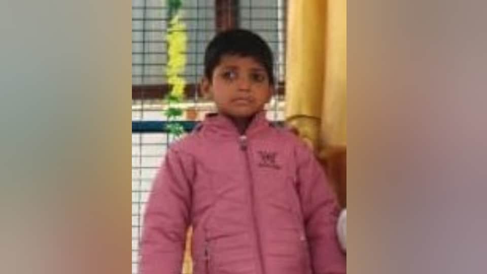 Saharanpur Suicide Tragedy Mother Poisoned Her Daughter and Son Then Died UP News in Hindi