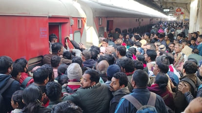 Kanpur: Trains overrun by exam candidates, hanging from doors, crammed into toilets