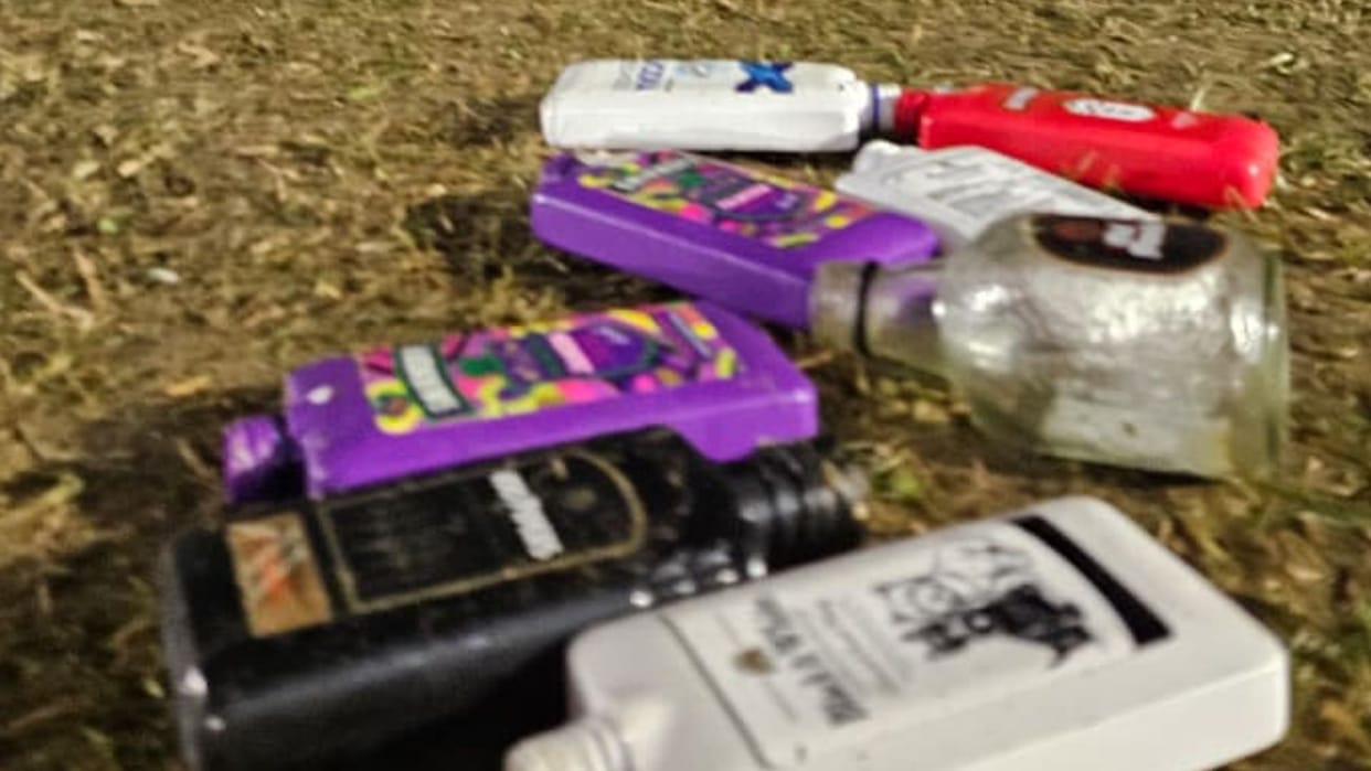 Kashi Yatra in IIT BHU Liquor bottles found on ground after Mohit show ended clashes and chaos over entry