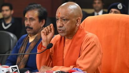 यूपी दिवस पर सीएम योगी की बधाई:बोले- नीतिगत उदासीनता की बेड़ियों को तोड़ा, बीमारू से विकास का ग्रोथ इंजन बना - Cm Yogi's Greetings On Up Day: He Said, "we Have Broken The