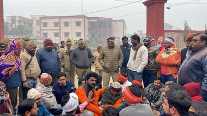 inside story of the commotion over the prabhat pheri  in Budaun