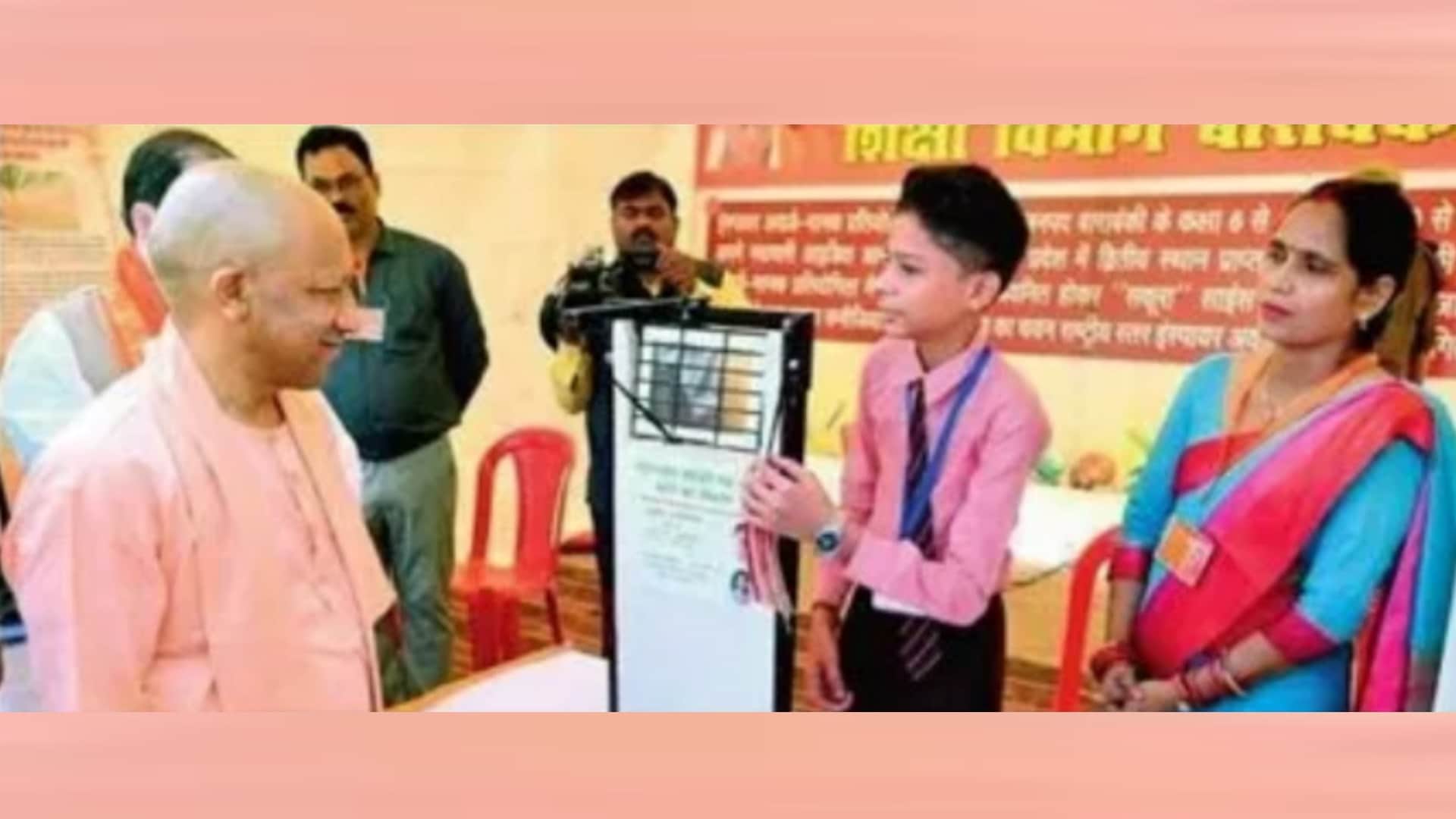 एक कार्यक्रम के दौरान सीएम योगी ने उमा के कार्यों की तारीफ की थी।