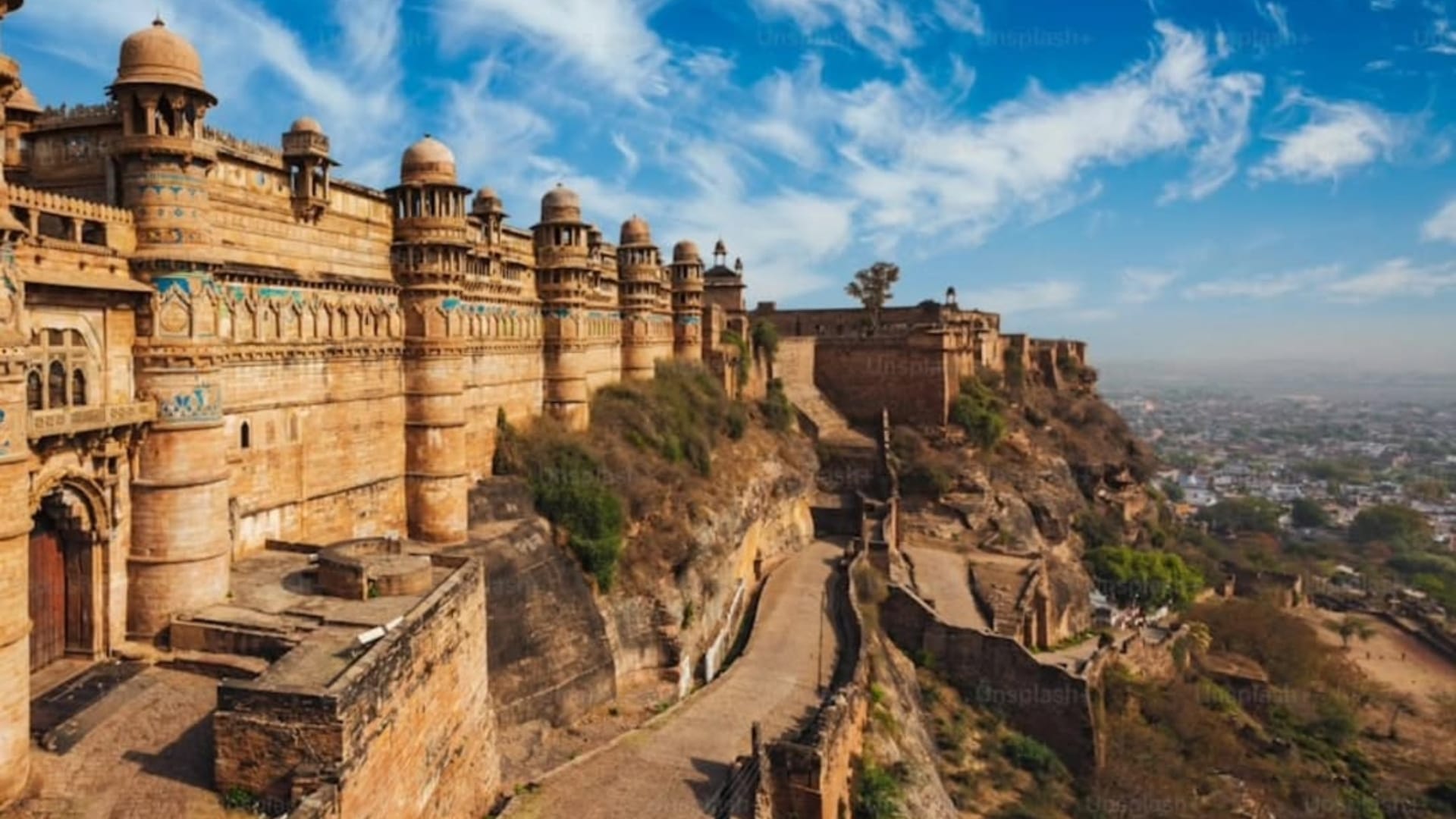 Famous Forts of India to Visit on Republic Day Check Location and Facts
