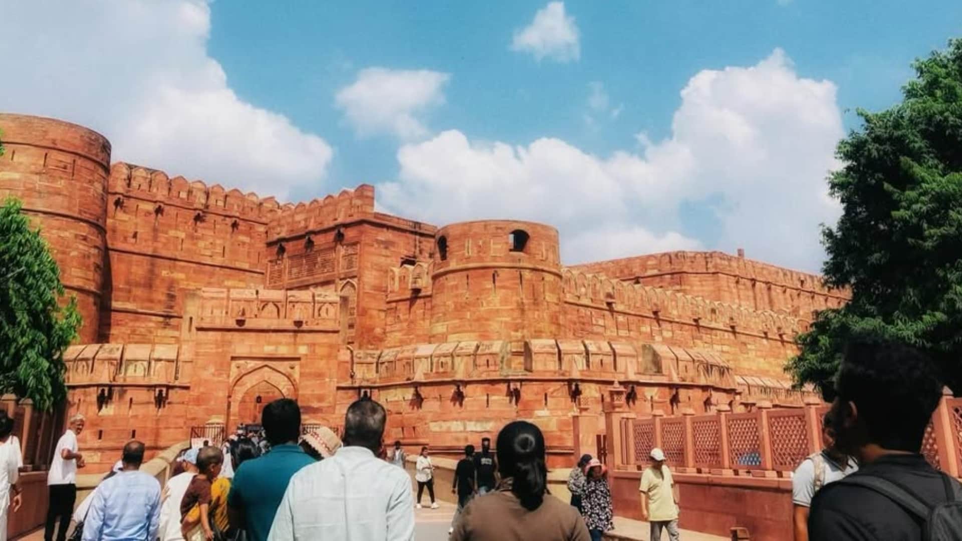 Famous Forts of India to Visit on Republic Day Check Location and Facts