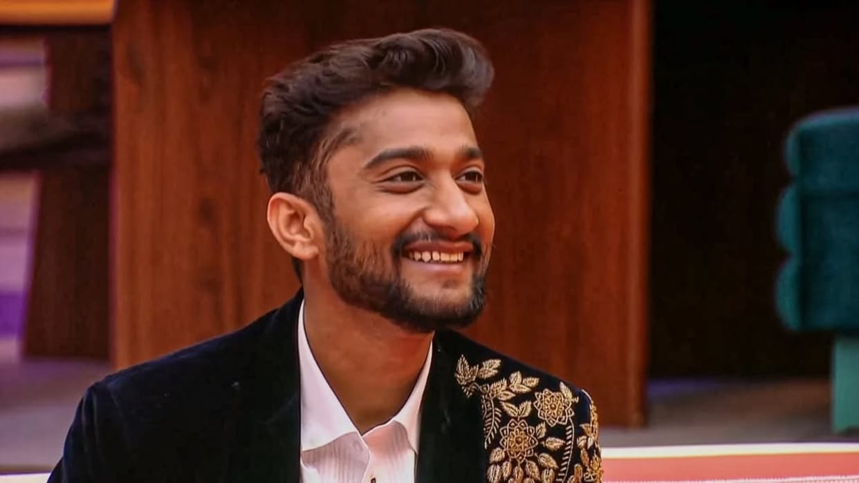 Bigg Boss Kannada 12 Gilli Nata lifts the trophy bags 50 Lakh rs and SUV