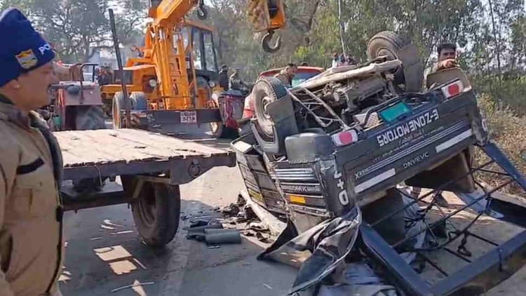 Accident: हरिद्वार–लक्सर मार्ग पर हादसा, कार और ई-रिक्शा की हुई टक्कर, तीन लोगों की मौत, चार गंभीर