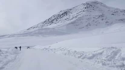 Himachal Weather: imd forecast of Heavy rain and snowfall, night temperature below 5 degrees at 15 places