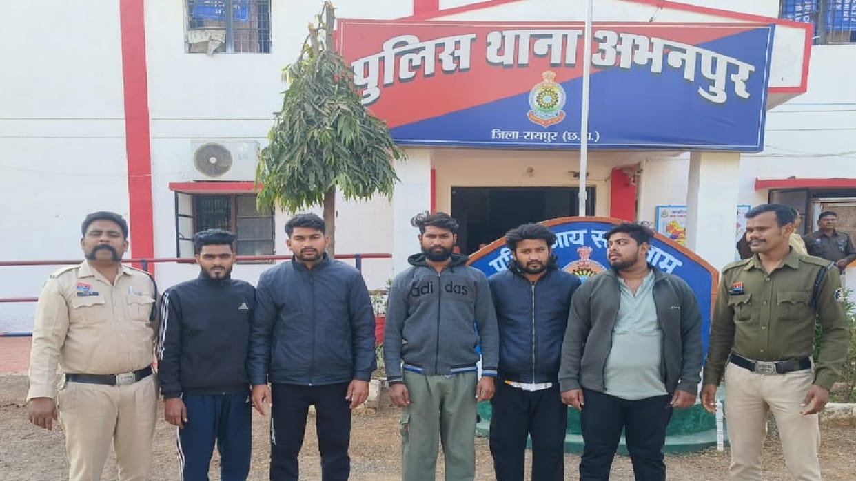 Minor dispute becomes reason for murder, youth killed by being crushed by Innova, 5 accused arrested in Raipur