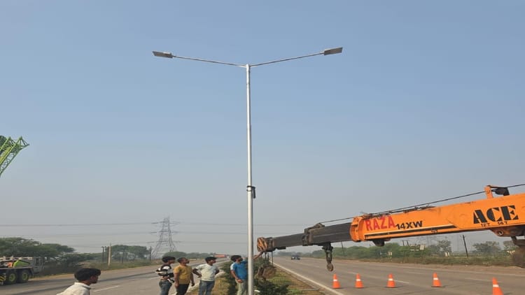 CG News: राष्ट्रीय राजमार्गों पर सुरक्षा सुधार तेज, 200 करोड़ से ज्यादा की परियोजनाएं प्रक्रिया में