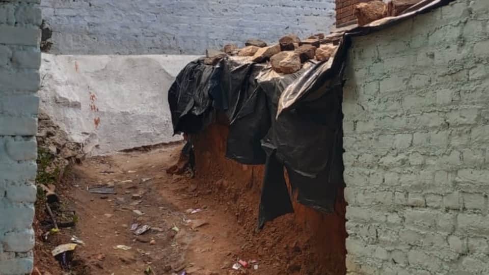 Retired railway employee Kill his girlfriend dismembered her body then burned remains after stuffing into box