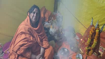 Radheya left her job in the Customs Department and became Krishna Mata