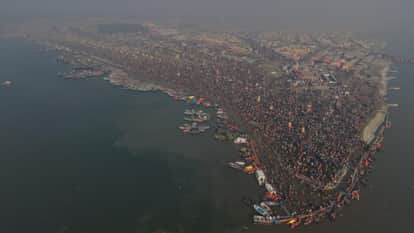 Mauni Amavasya 2026: Dense fog and bitter cold, yet a sea of silence gathers at the confluence