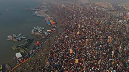 Mauni Amavasya 2026: Dense fog and bitter cold, yet a sea of silence gathers at the confluence