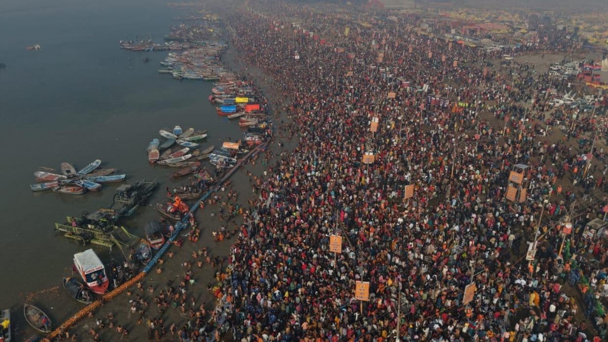 Mauni Amavasya 2026: Dense fog and bitter cold, yet a sea of silence gathers at the confluence