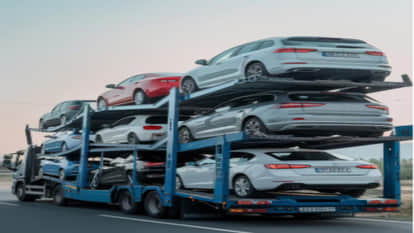 Indian auto sector witnesses global surge 2025 exports increased 24% know siam latest figures