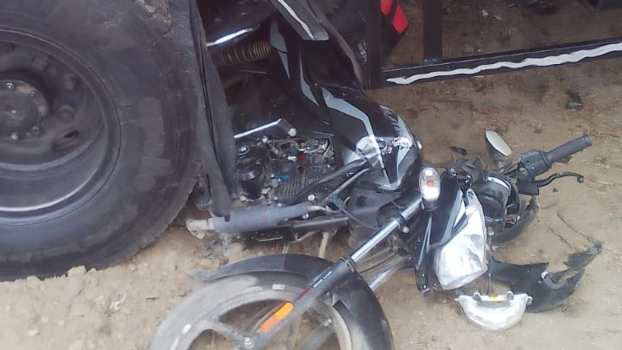 Seven vehicles collided on the Lucknow-Delhi highway due to fog in Shahjahanpur