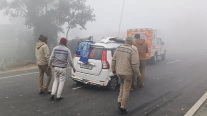 Seven vehicles collided on the Lucknow-Delhi highway due to fog in Shahjahanpur