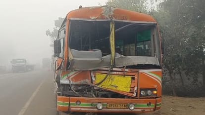 Twenty vehicles collided on Lucknow Delhi highway in Bareilly due to dense fog