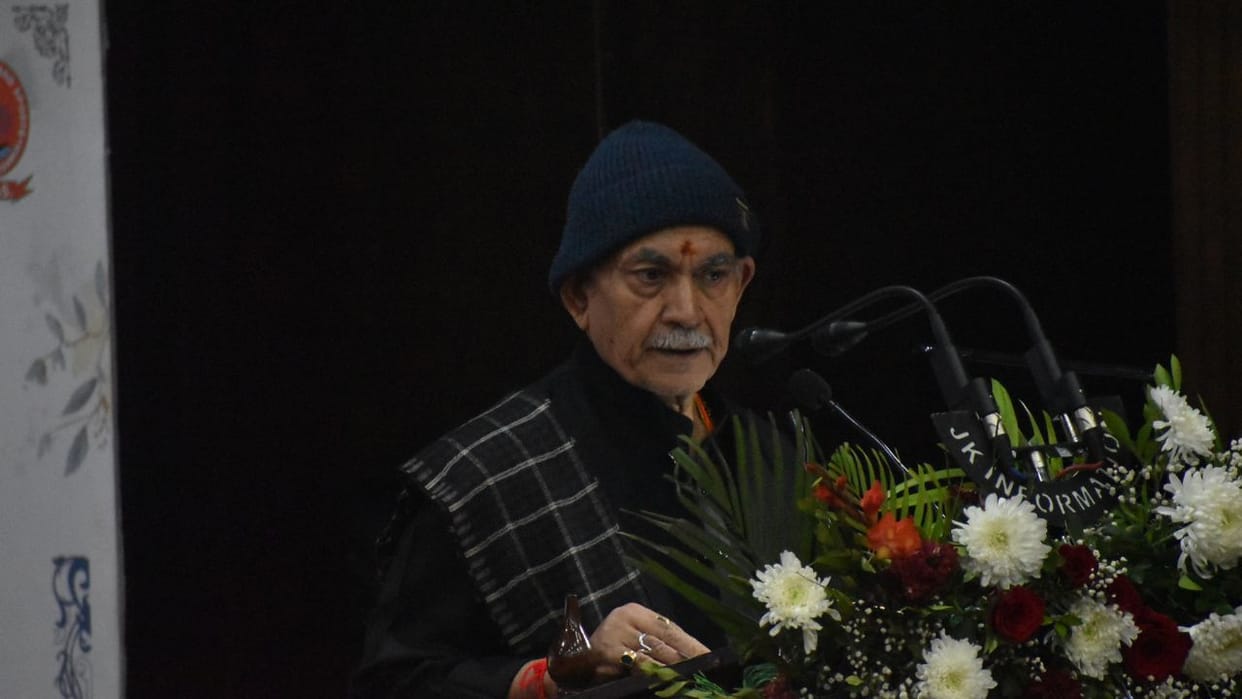lg Manoj Sinha said Keep sports away from politics, increase participation of women and youth