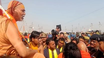 Prayagraj Magh Mela Shankaracharya Avimukteshwarananda's chariot was prevented from entering the Sangam