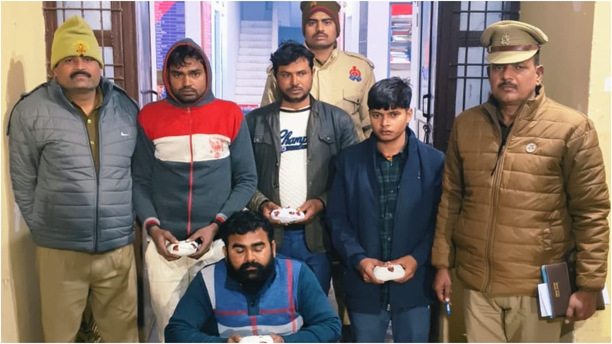 Opium delivery was being done at pesticide shop four accused arrested in bareilly