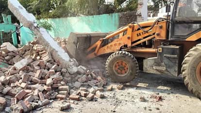 Ten tombs demolished with bulldozer who built at Maharaja Suheldev Medical College in Bahraich