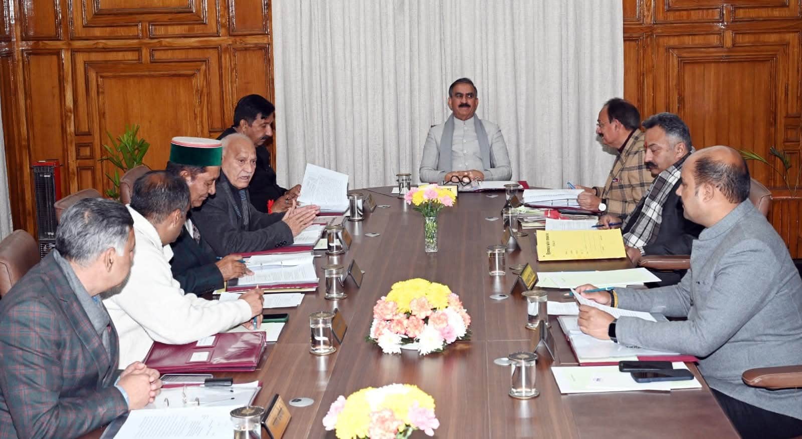 CM सुखविंद्र सिंह सुक्खू और मंत्री