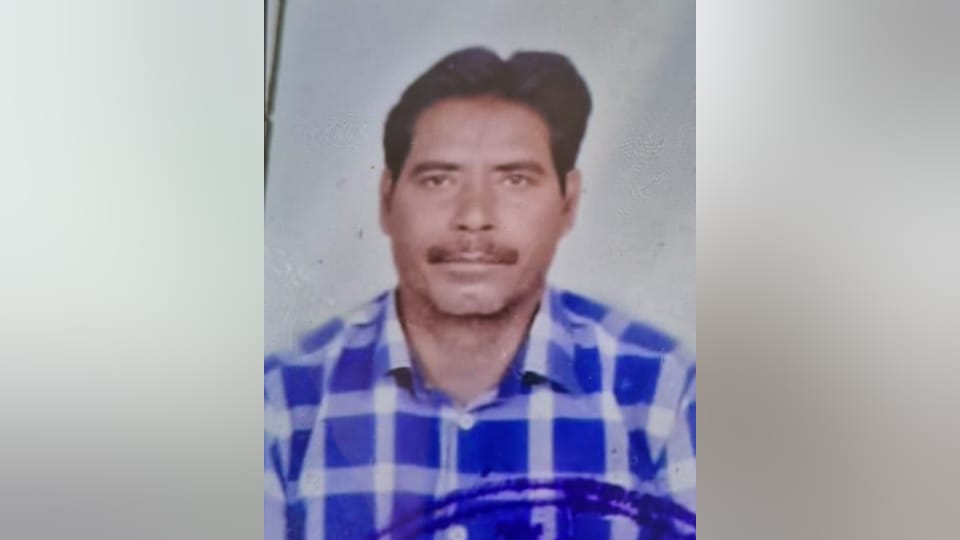 Jhansi murder Accused retired railway employee bought 150 kg wood and had box delivered by his son In jhansi