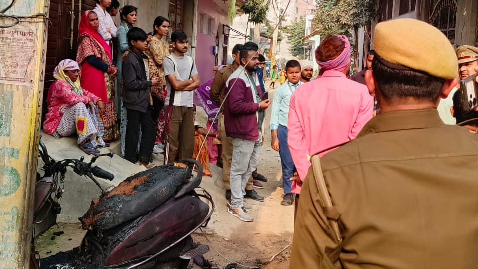 Auraiya: A scooter was gutted after a high-tension power line fell on a house