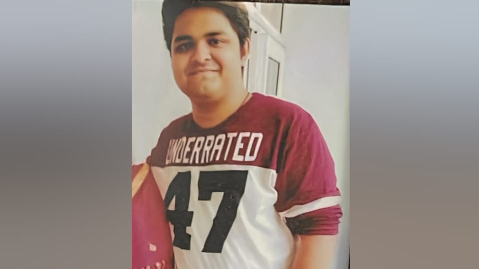 इंजीनियर युवराज की फाइल फोटो