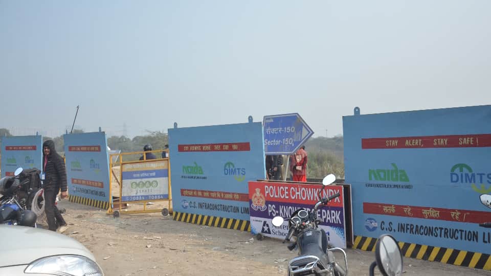 Noida Accident Sector-150 residents says message seeking help was sent at 12 AM but it was delivered at 3 AM