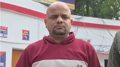 criminal reward of 25,000 rupees arrested in fraud case involving 70 lakh rupees in varanasi