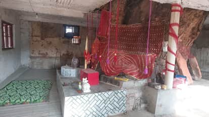 Displaced Pandit said saved my life by running away, after a few days came to know that the house was burnt.