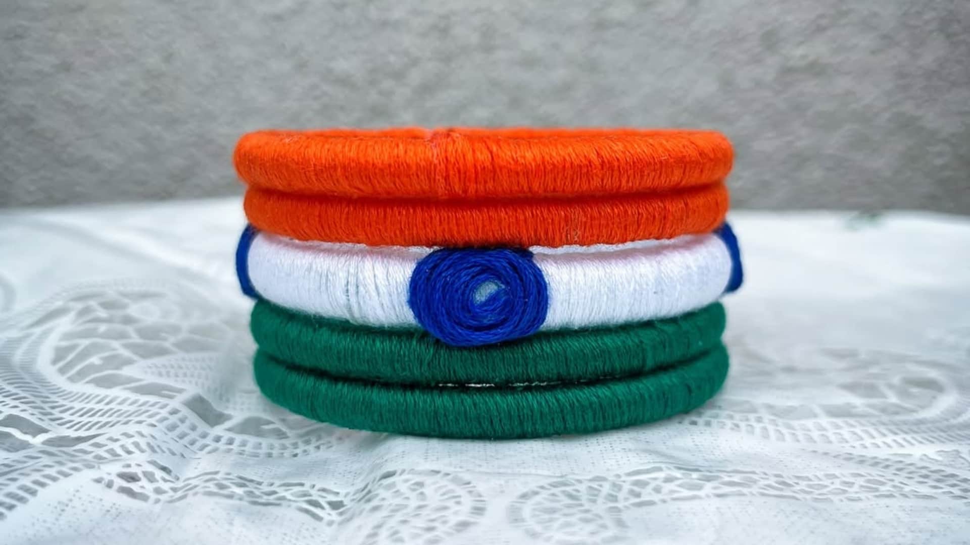Republic Day 2026 Office Look Wear Stylish Tricolor Bangles Tirange Colour KI Chudiyan