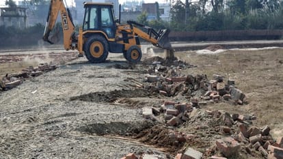 bulldozer demolished the illegal colony belonging to liquor businessman Manoj Jaiswal in Bareilly