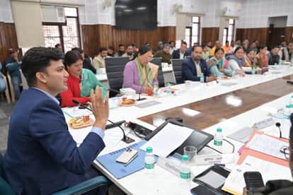 Kedarnath Yatra 2026 Preparations First Meeting held in Rudraprayag decision made regarding horse and mule